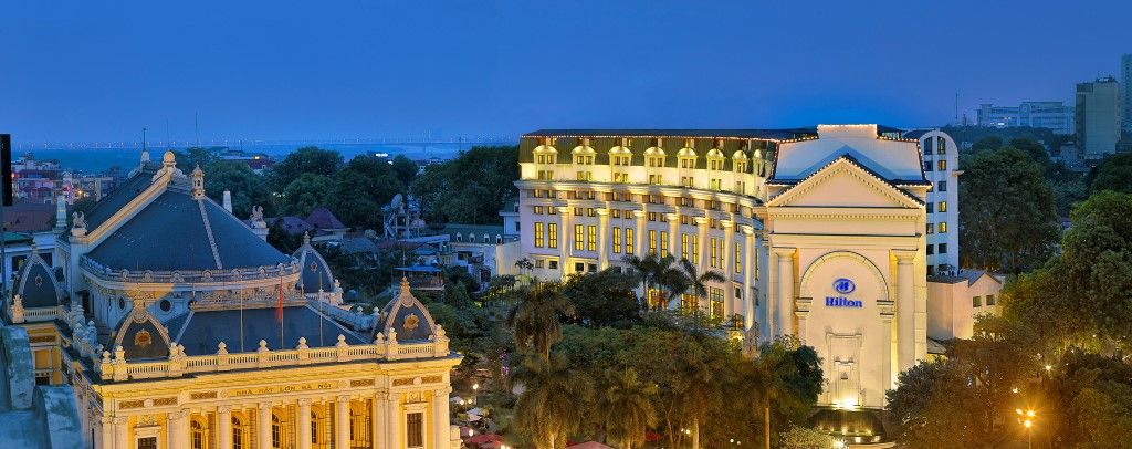 Hilton Hanoi Opera Exterior foto